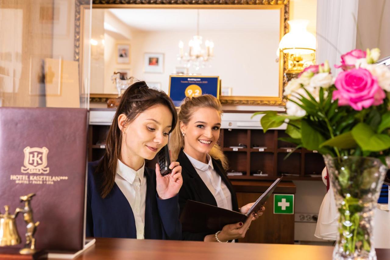 Hotel Kasztelan Добчице Экстерьер фото