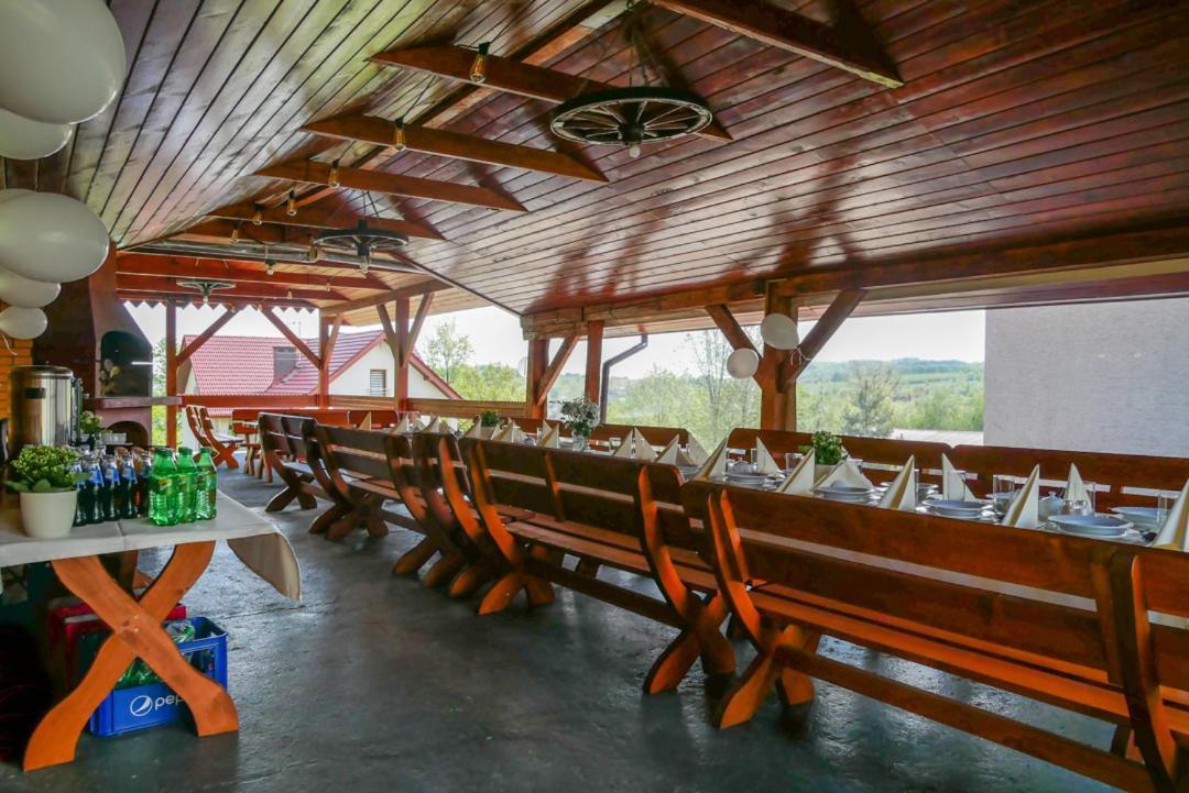 Hotel Kasztelan Добчице Экстерьер фото